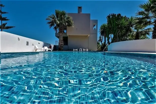Villa, 5 Yatak Odası, Şömine