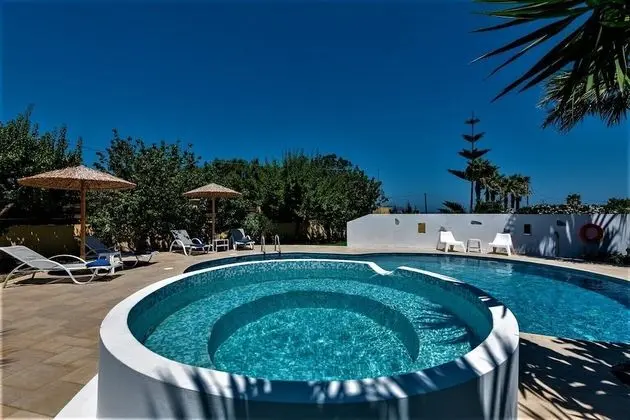 Villa, 5 Yatak Odası, Şömine