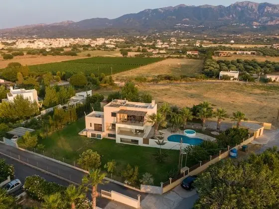 Villa, 5 Yatak Odası, Şömine