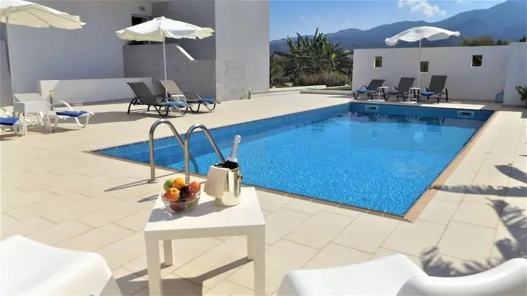 Villa, 5 Yatak Odası, Balkon