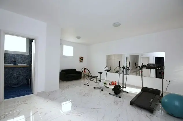 Villa, 5 Yatak Odası, Balkon