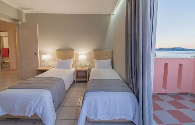 Apart Daire, 2 Yatak Odası, Deniz Manzaralı