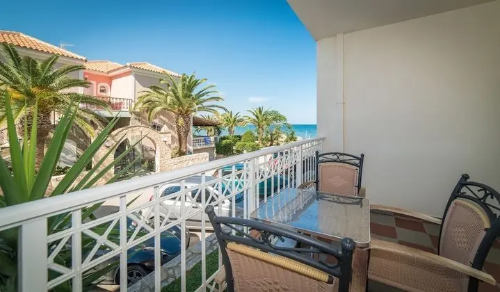 Apart Daire, 2 Yatak Odası, Kısmi Deniz Manzaralı