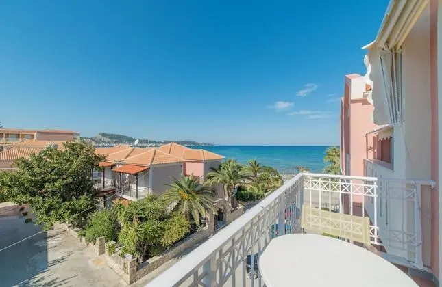 Apart Daire, 2 Yatak Odası, Kısmi Deniz Manzaralı