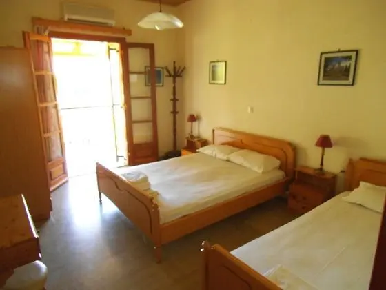 Apart Daire, 2 Yatak Odası, Balkon, Bahçe Manzaralı