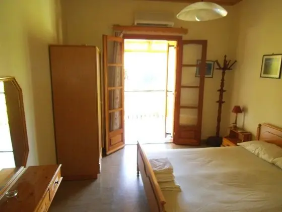 Apart Daire, 2 Yatak Odası, Balkon, Bahçe Manzaralı