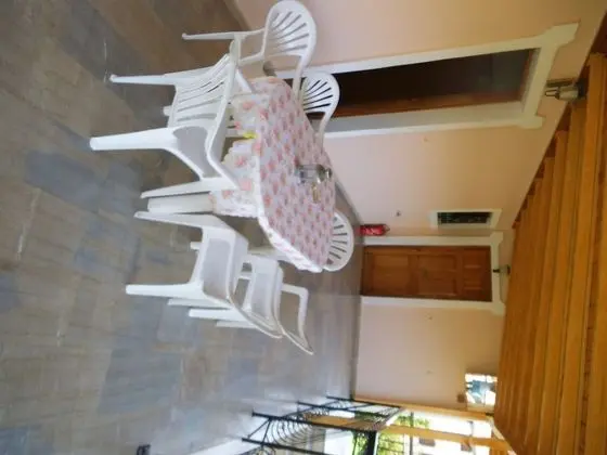 Apart Daire, 2 Yatak Odası, Balkon, Bahçe Manzaralı