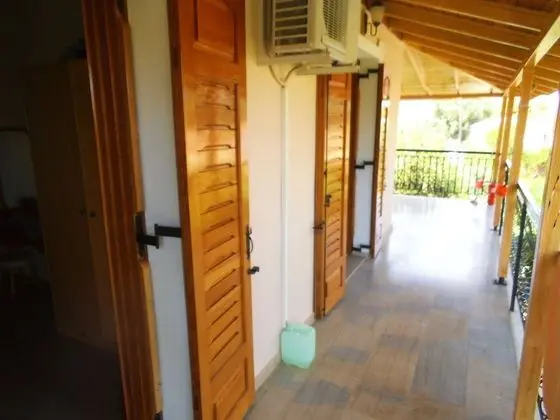 Apart Daire, 2 Yatak Odası, Balkon, Bahçe Manzaralı