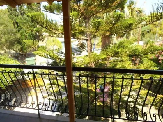 Apart Daire, 2 Yatak Odası, Balkon, Bahçe Manzaralı