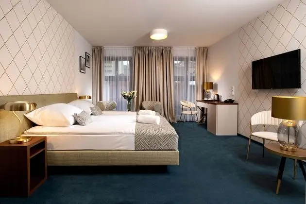 Superior Tek Büyük veya İki Ayrı Yataklı Oda