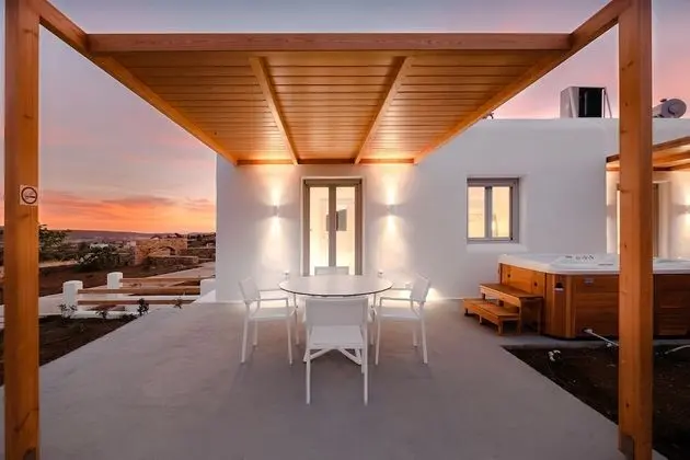 Superior Villa, Jakuzi