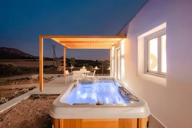 Superior Villa, Jakuzi
