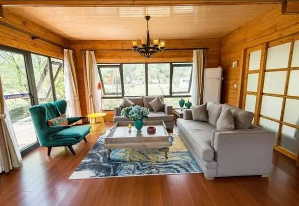 Deluxe Villa