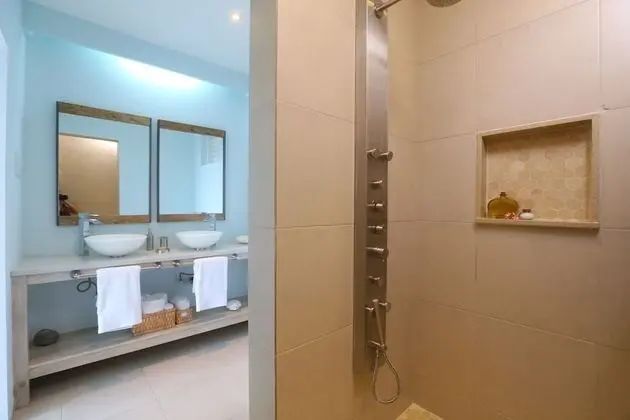 Luxury Villa, 4 Yatak Odası, Okyanus Manzaralı, Dağ Yamacı