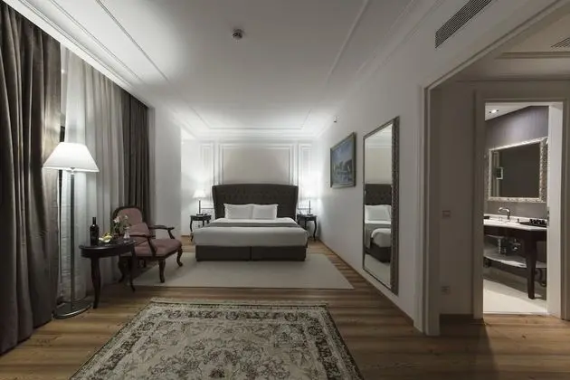 Deluxe Tek Büyük veya İki Ayrı Yataklı Oda