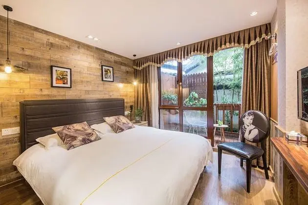 Comfort Tek Büyük Yataklı Oda