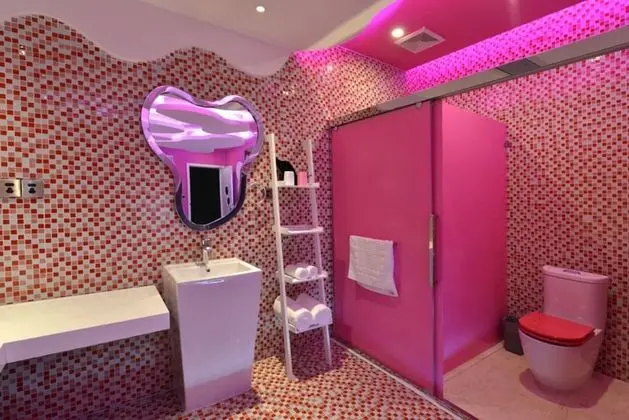 Romantic Tek Büyük Yataklı Oda