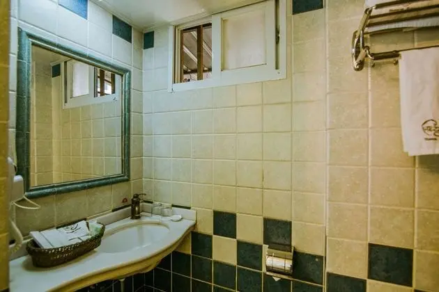 Standard Tek Büyük Yataklı Oda