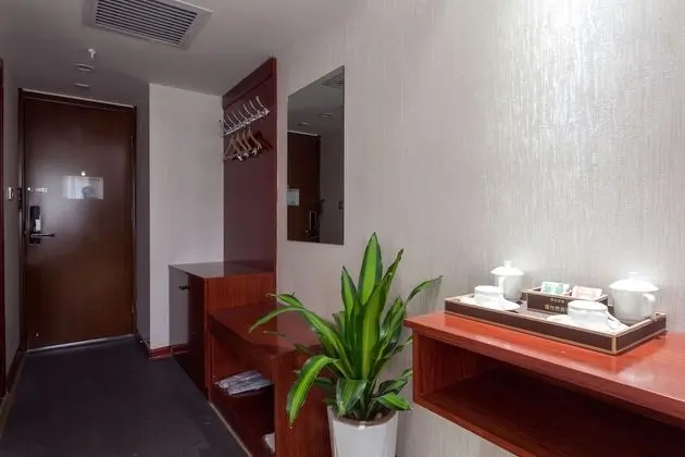 Luxury Tek Büyük Yataklı Oda, 1 En Büyük (King) Boy Yatak, Engellilere Uygun, Şehir Manzaralı