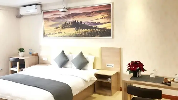 Luxury Tek Büyük Yataklı Oda