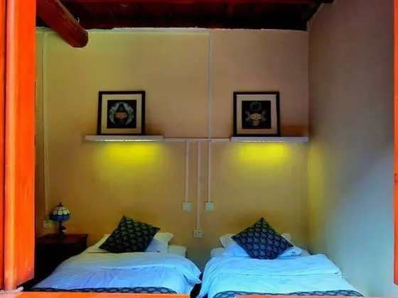 Comfort İki Ayrı Yataklı Oda, Ortak Banyo