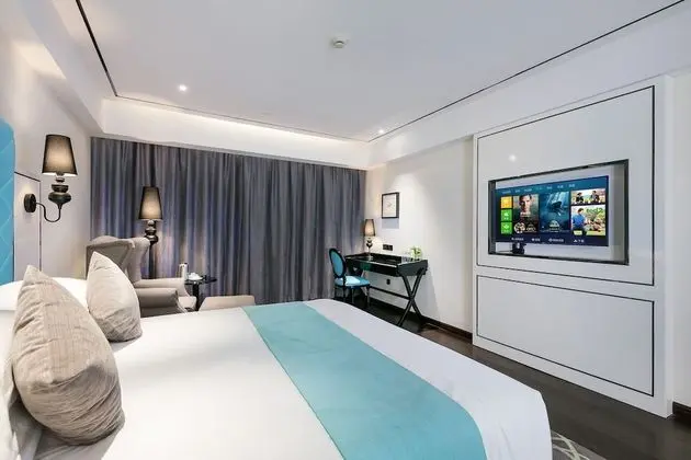 Deluxe Tek Büyük Yataklı Oda