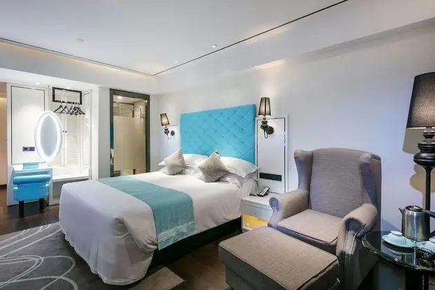 Deluxe Tek Büyük Yataklı Oda