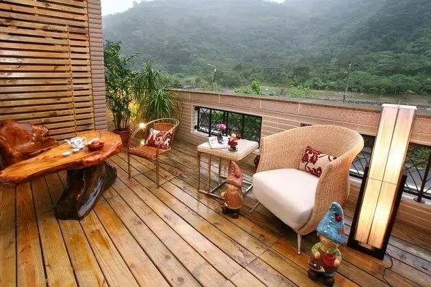 Luxury Dört Kişilik Oda, 2 Büyük (Queen) Boy Yatak, Balkon, Nehir Manzaralı