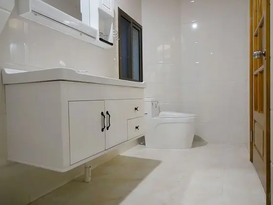 Economy Oda, Tepe Manzaralı