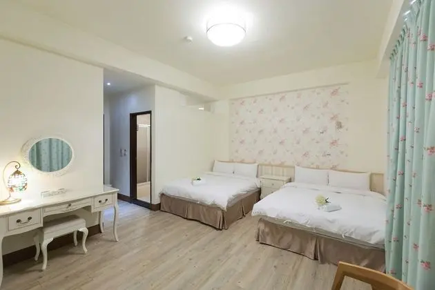 Dört Kişilik Oda, 2 Çift Kişilik Yatak