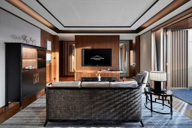 Superior Süit, Sigara İçilmez