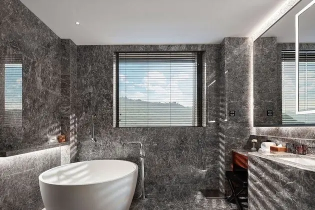 Superior Süit, Sigara İçilmez