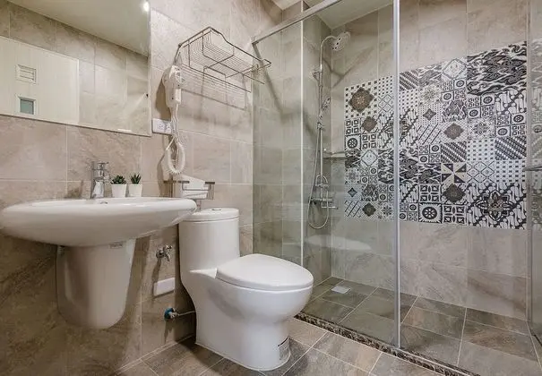 Tek Büyük Yataklı Oda, Balkon