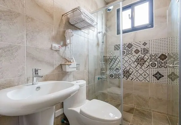 Tek Büyük Yataklı Oda, Balkon