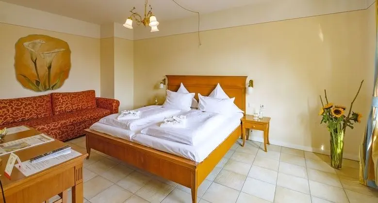 Comfort Tek Büyük Yataklı Oda