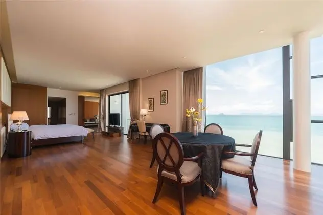 4 Bedrooms Villa with Private Pool
