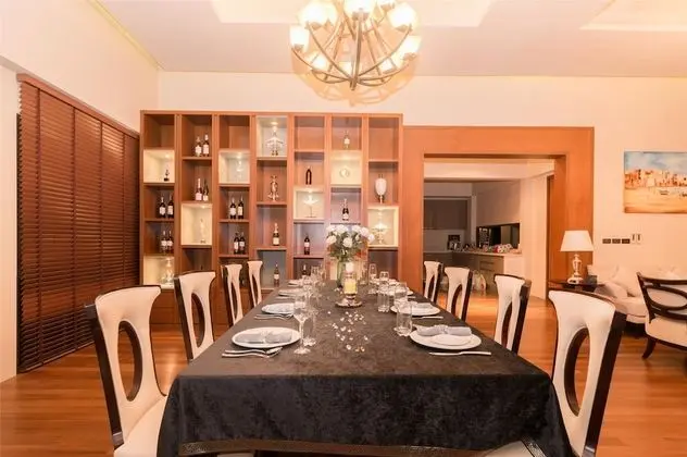 4 Bedrooms Villa with Private Pool