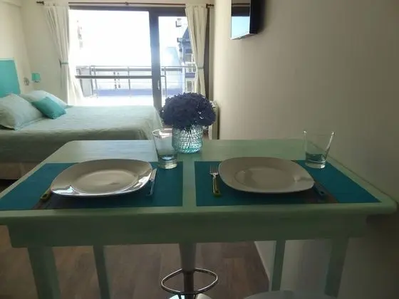 Stüdyo, Göl Manzaralı