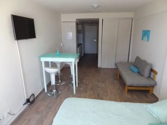 Stüdyo, Göl Manzaralı