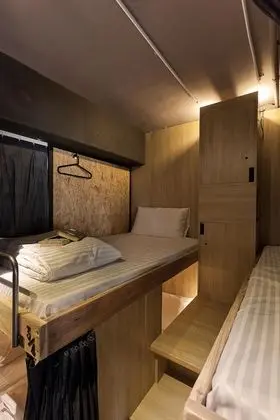 Ortak Ranzalı Oda, Sadece kadınlar için, Ortak Banyo (Single Bed)