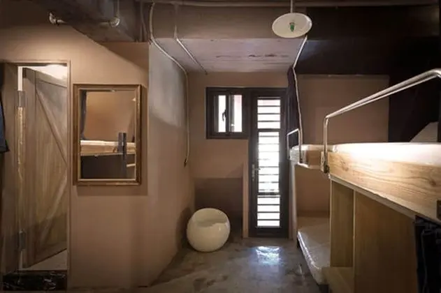 Ortak Ranzalı Oda, Sadece kadınlar için, Ortak Banyo (Single Bed)
