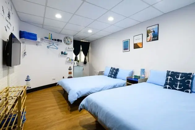 Design Dört Kişilik Oda, Banyolu/Duşlu (no daily housekeeping)