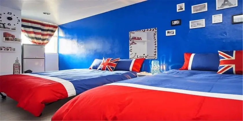 Design Tek Büyük Yataklı Oda, Banyolu/Duşlu