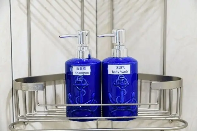Design Tek Büyük Yataklı Oda, Banyolu/Duşlu