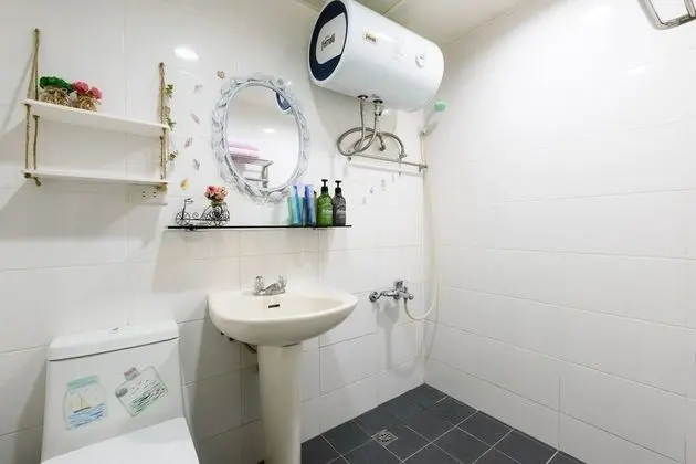 Standard Tek Büyük Yataklı Oda, Banyolu/Duşlu (no daily housekeeping)