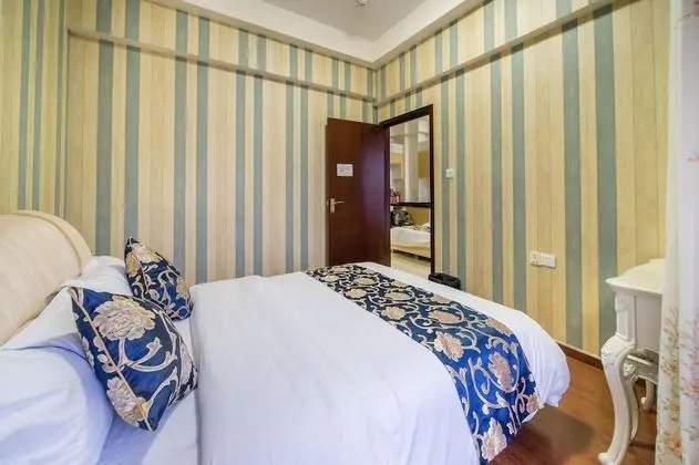 Deluxe Üç Kişilik Oda