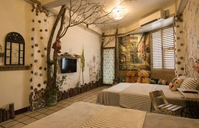 Romantic Dört Kişilik Oda, 2 Çift Kişilik Yatak (Jungle)