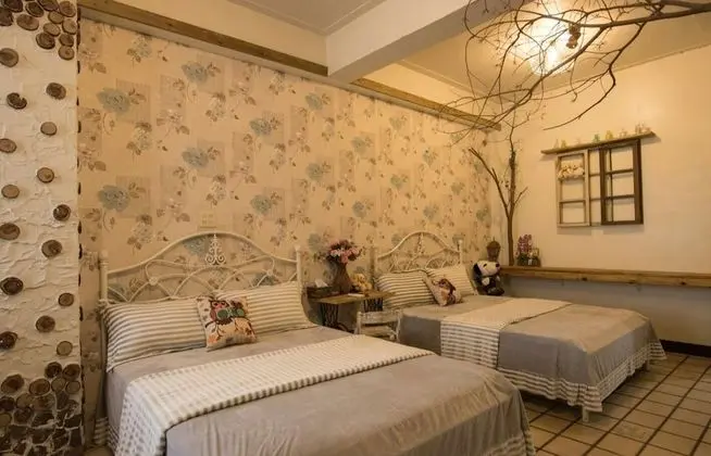 Romantic Dört Kişilik Oda, 2 Çift Kişilik Yatak (Jungle)