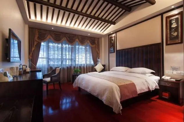 Standard Tek Büyük Yataklı Oda