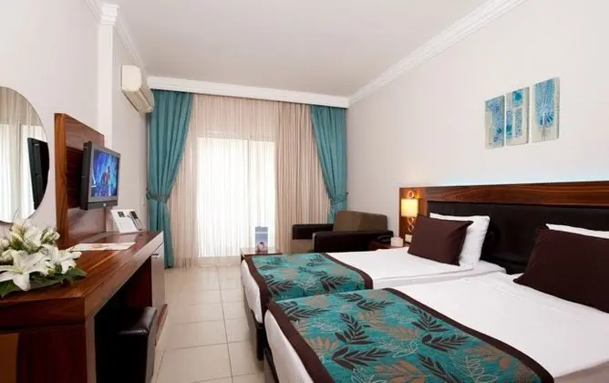 Triple, Şehir Manzaralı